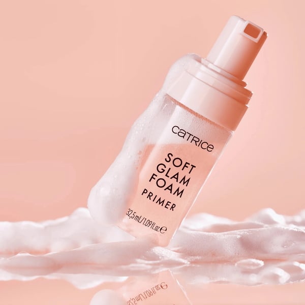 Catrice Soft Glam Foam Primer 010