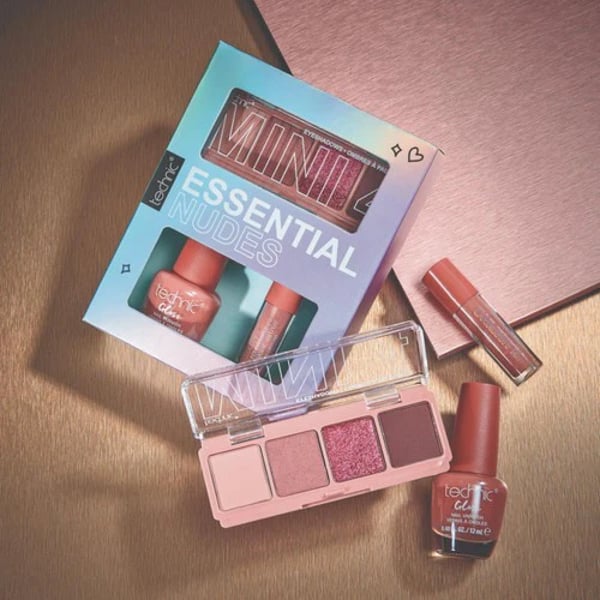 TECHNIC ESSENTIAL NUDES